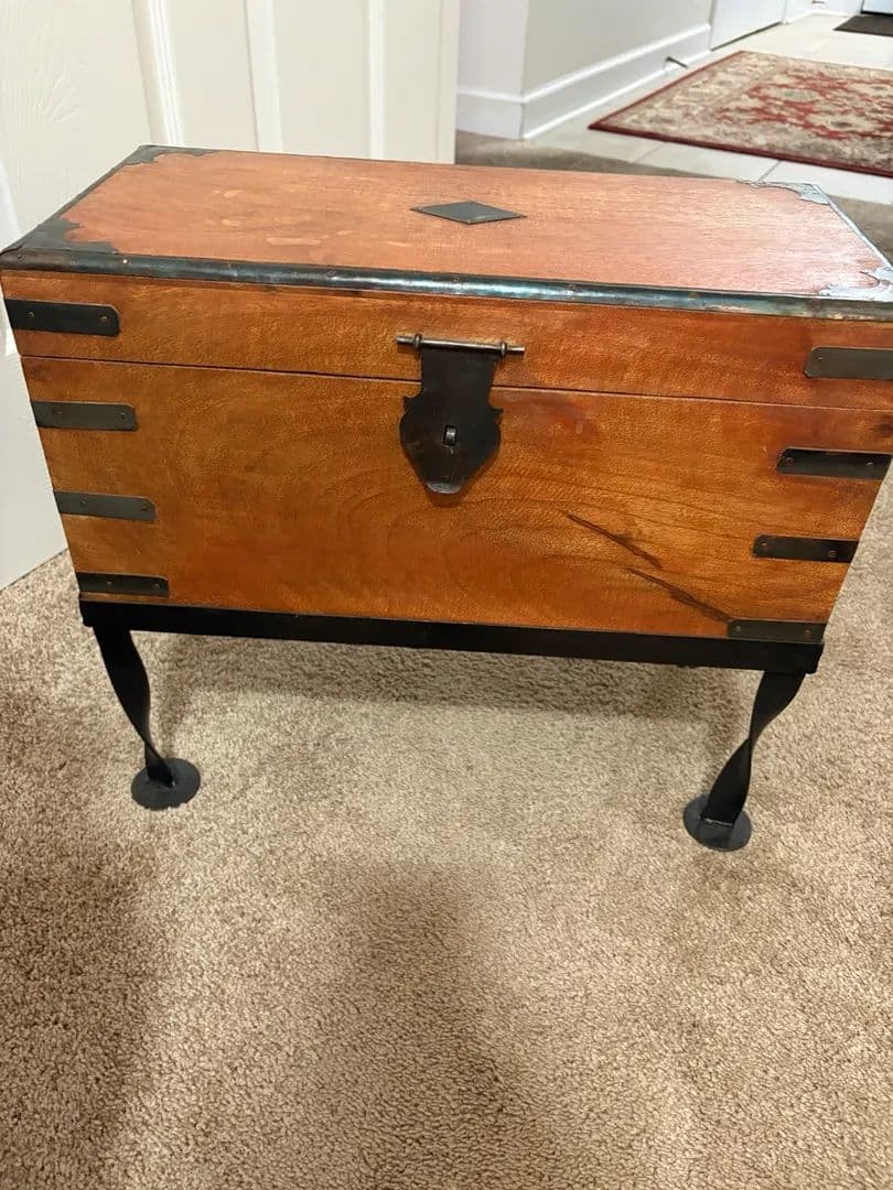 Everything Must Go: Great Furniture Online Auction by Caring Transitions - Ends 7/27! photo 8