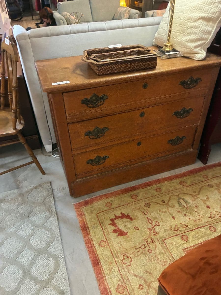 Beautiful Things Priced To Sell! photo 12