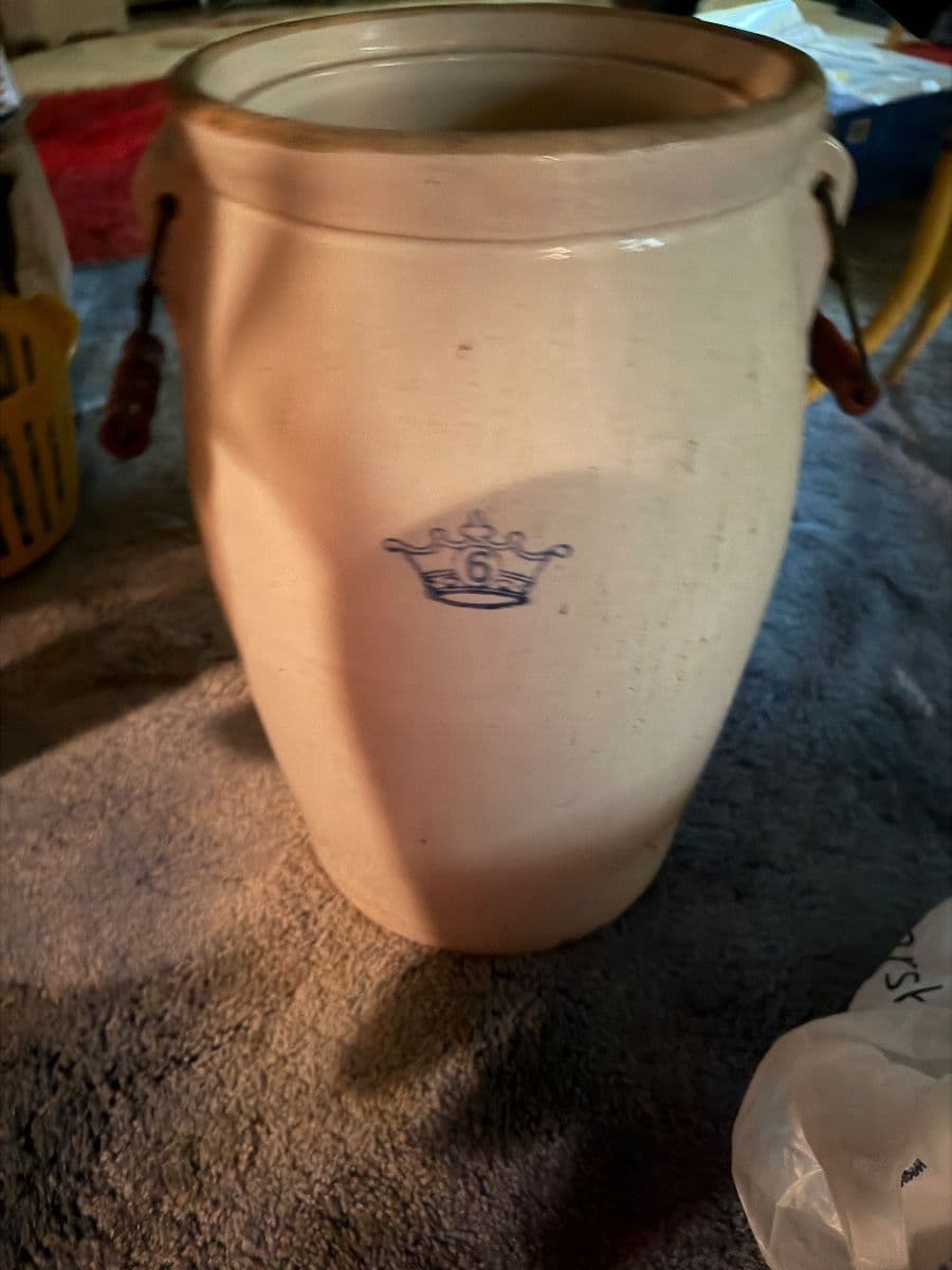 Candace's Antiques Beverly Estate Sale Hoarder Clothing Mid Century decorative BRING HUGE CAR photo 1