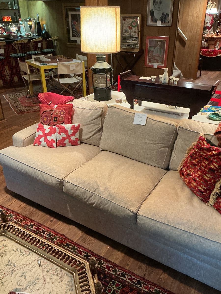 The distinguished estate sale of fine furnishings and luxurious collections photo 3