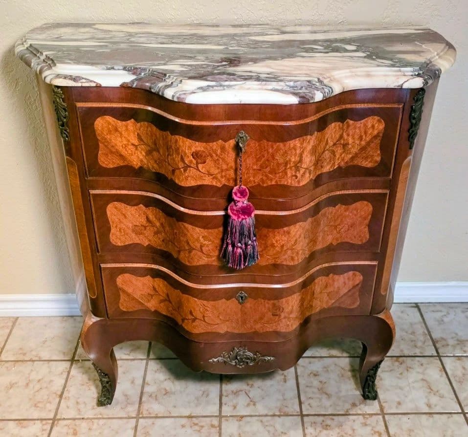 Spicewood Springs and Mesa Super ONE DAY Wonder Estate Sale! photo 1