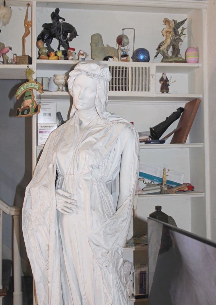 HUGE VINTAGE TIME CAPSULE ESTATE AUCTION photo 2