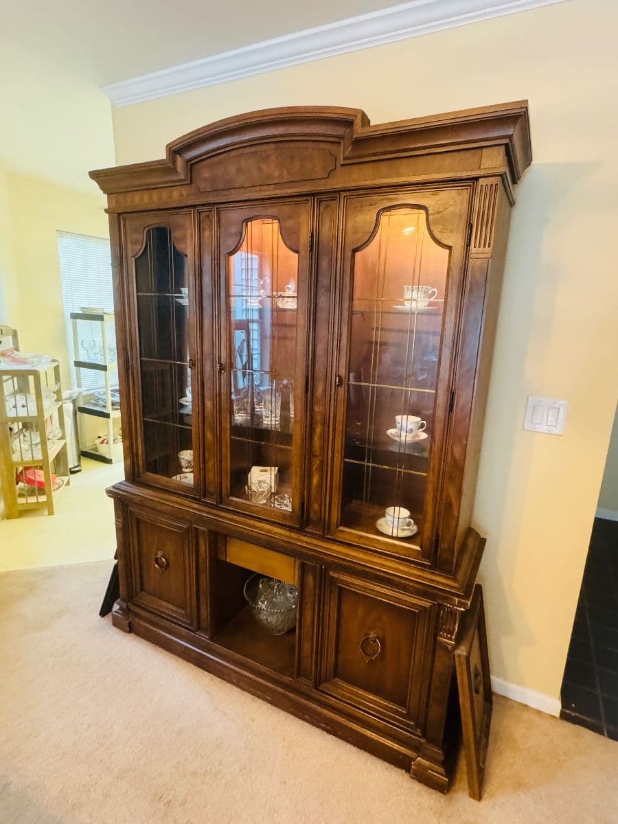 A Timeless Estate/ Relocation Sale! One Day Sale! See Description for Mobile Sign in Instructions. photo 5