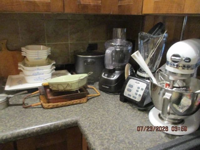 LARGE COLLECTIBLE, STERLING, GLASSWARE, DC COMICS, ETC SALE photo 9