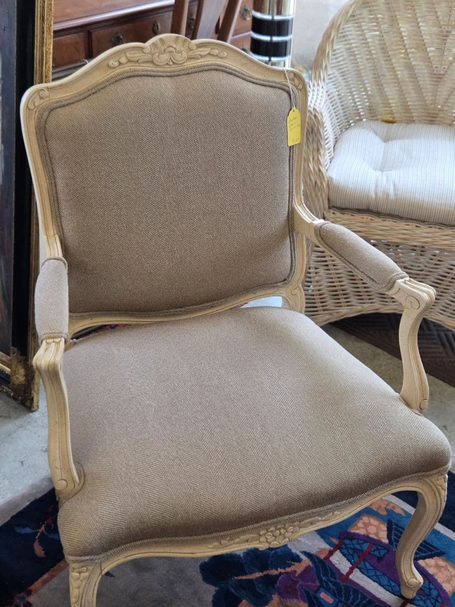 UP TO 30% OFF ANOTHER GREAT DETORIT SALE photo 2