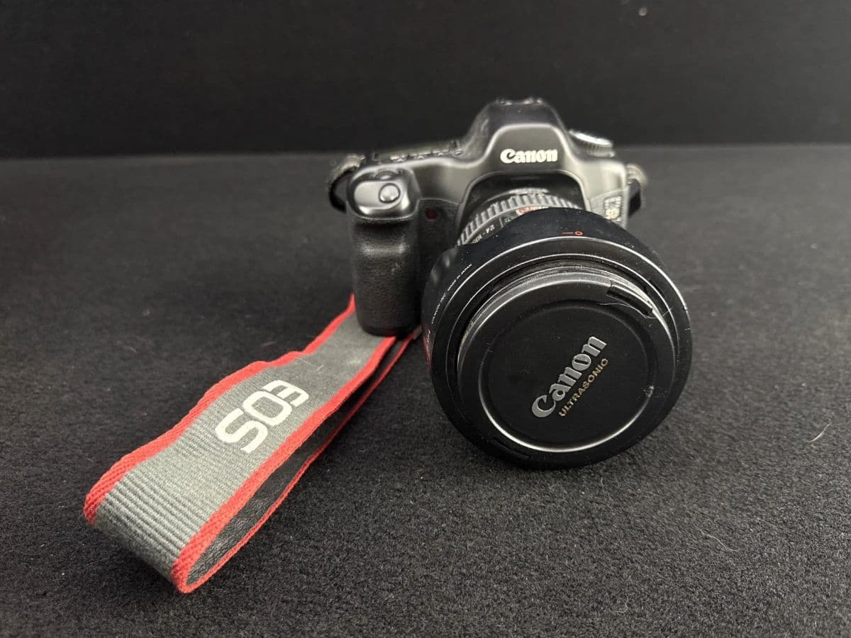 Signed Sports Memorabilia, Professional Cameras & Guitars! photo 1