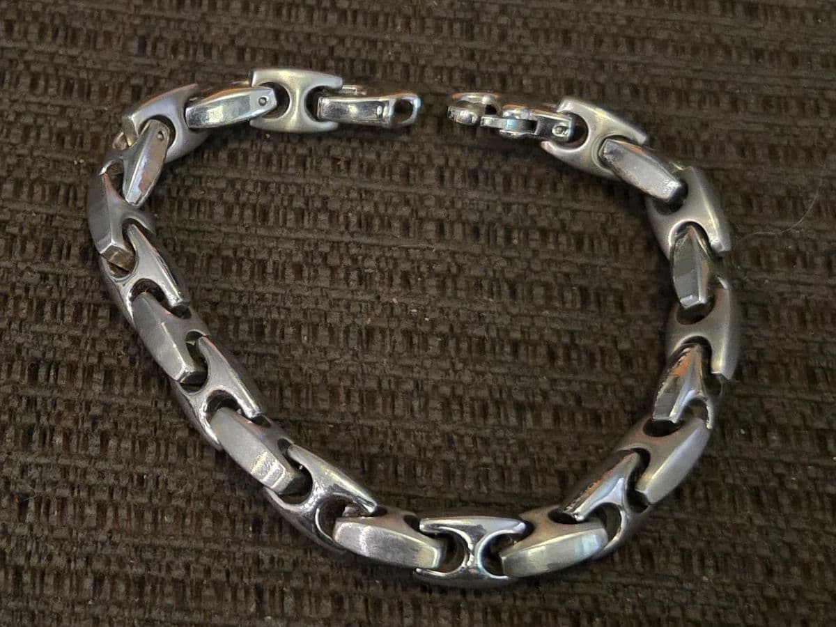 Sterling and Costume Jewelry, Sports Cards, Disney, Clothing, Video Games, Watches, Toys, Games photo 2