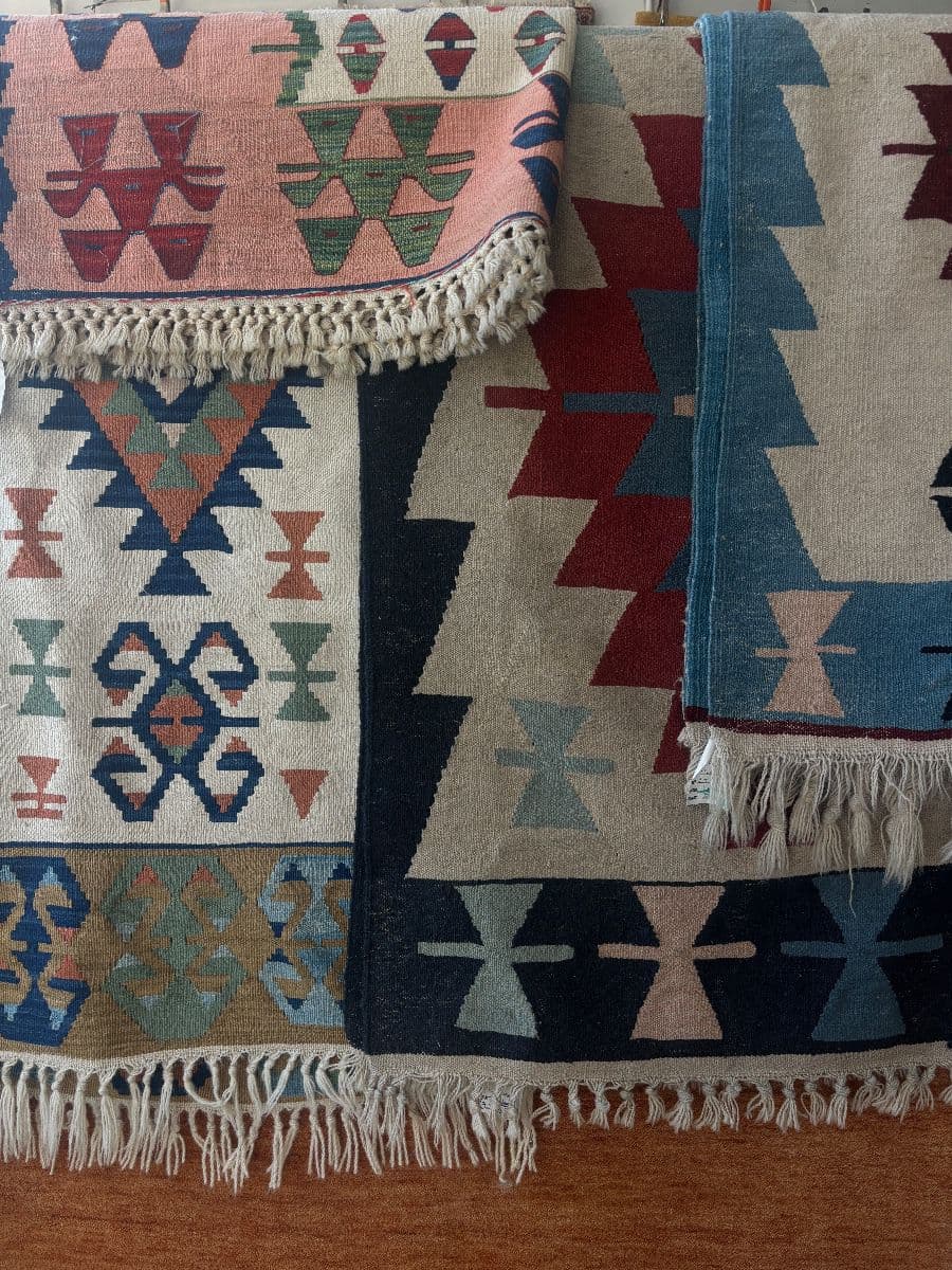 VINTAGE RUG STORE MOVING SALE photo 11