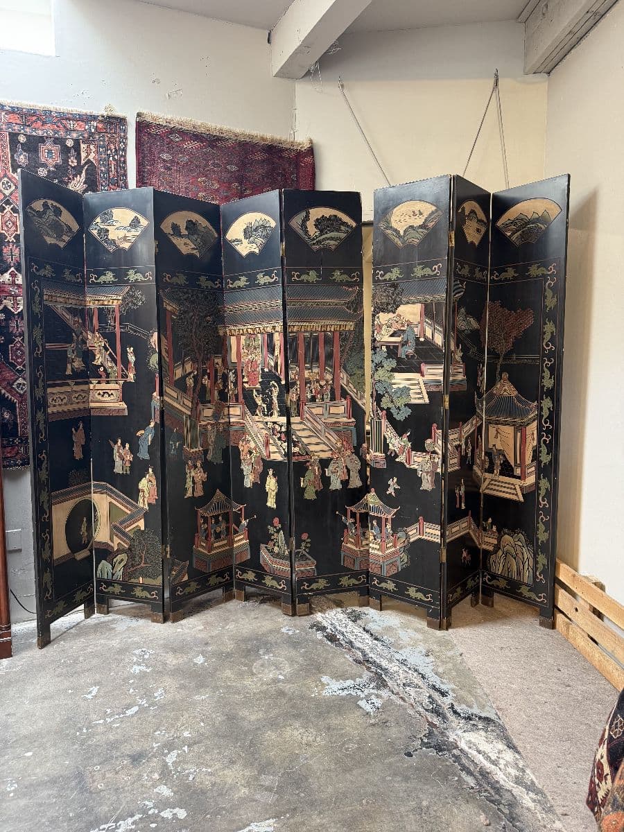VINTAGE RUG STORE MOVING SALE photo 3