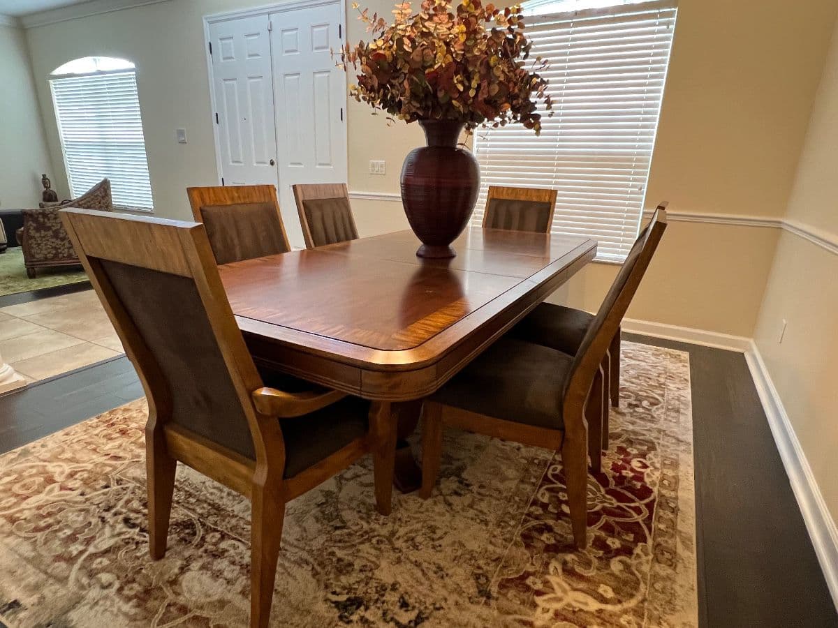 GREAT LAKE NONA SALE W/ FURNITURE, PATIO, GOLF MEMORABILIA, SOLAR PANELS & MORE! Gate Code #2709 photo 3