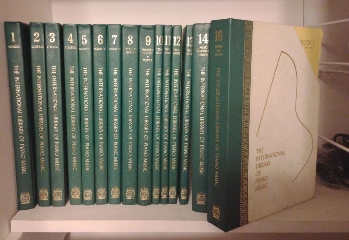 25% off Lake Forest Park Estate Sale photo 8