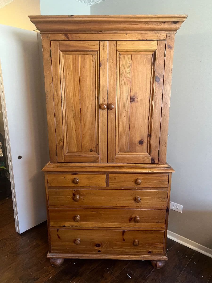 50% off Estate Sale Sun 8/2 8am-4pm photo 2