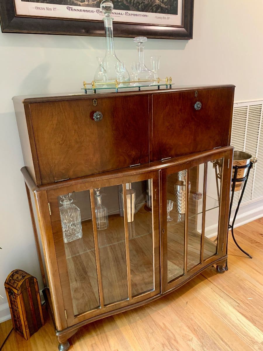 20% OFF Friday Sharp Finds in Bellevue photo 1