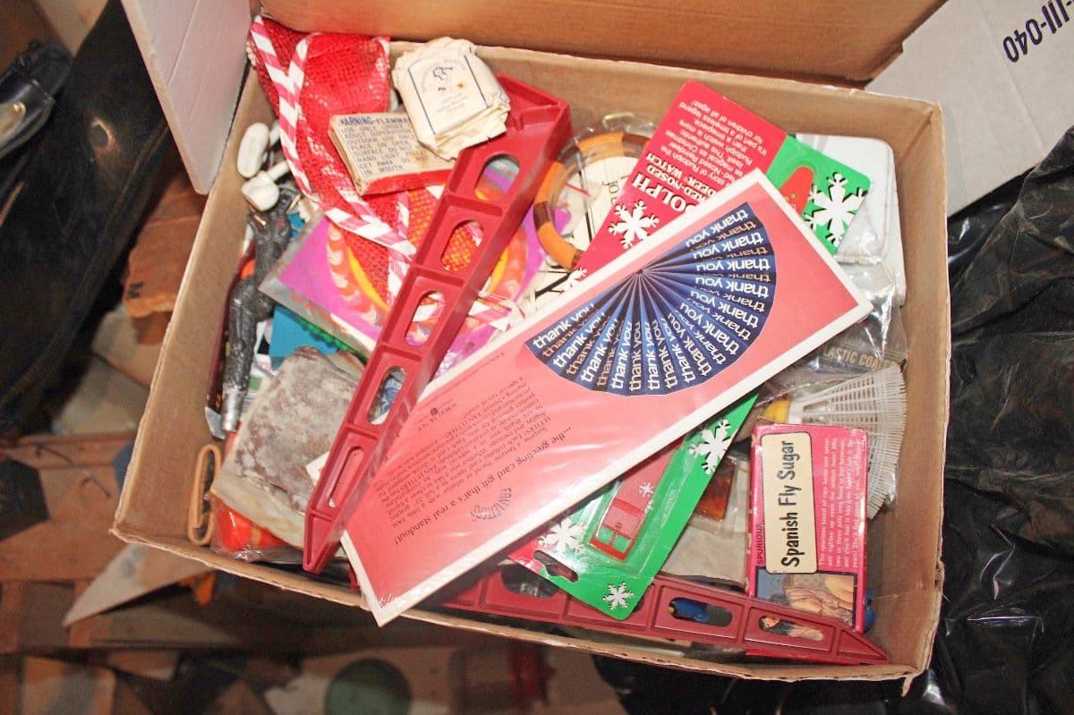 TREASURE HUNT ESTATE AUCTION photo 6