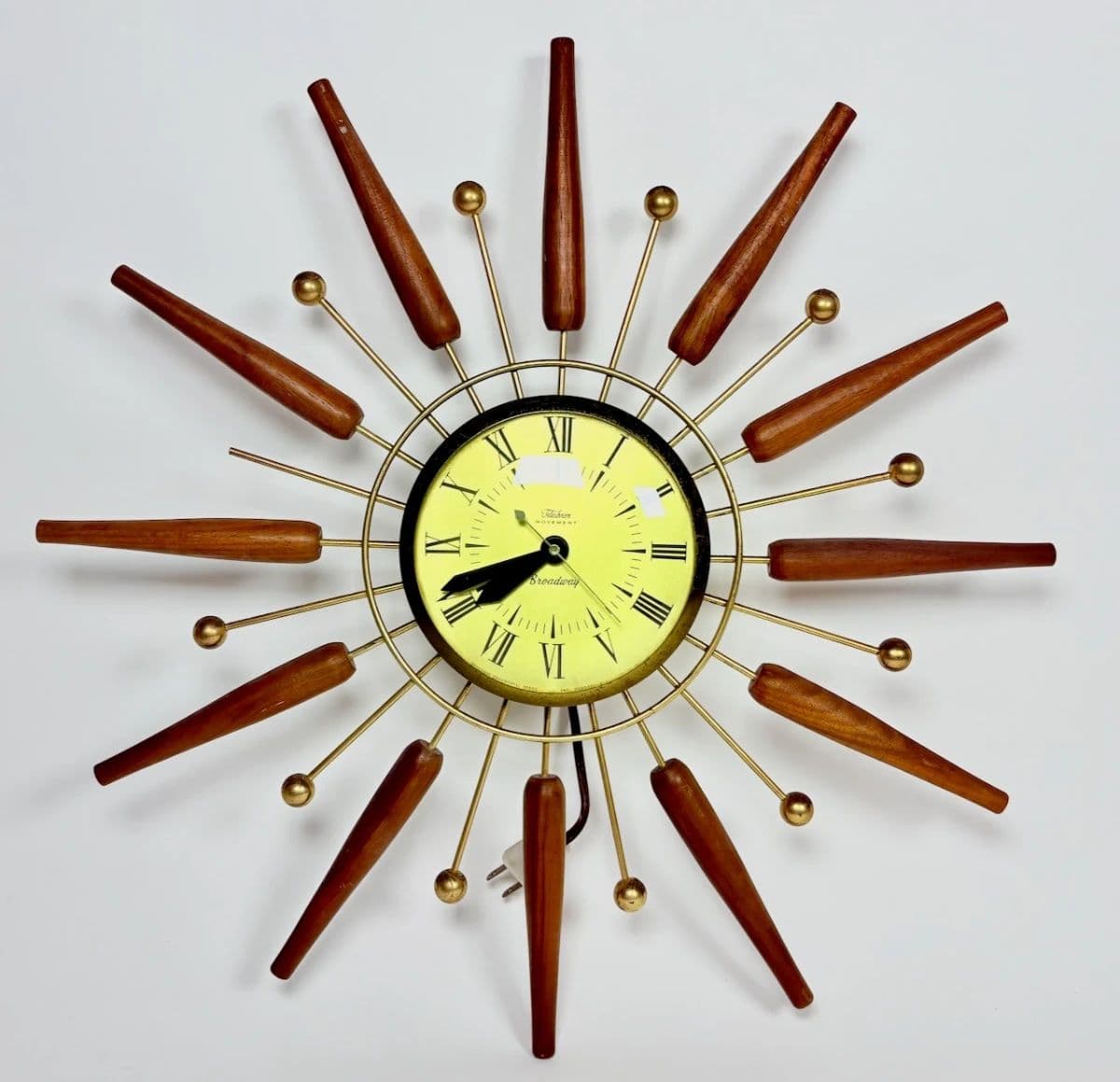 100 Years in Brooklyn: Photography & Video, Sports Memorabilia, Model Trains, & MCM Decor photo 12