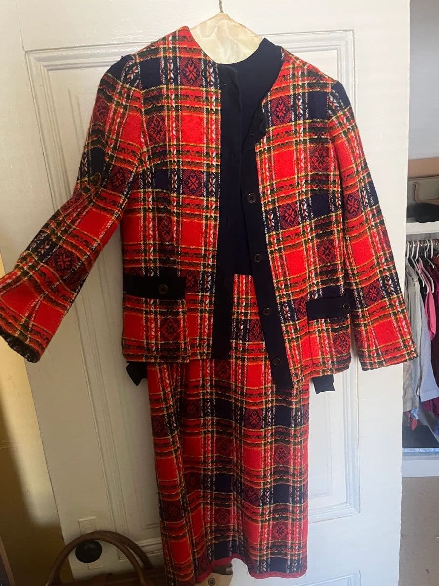 Last Call Estate Sales goes eclectic in Portland !!! Totally Glamorous Portland sale!! photo 8