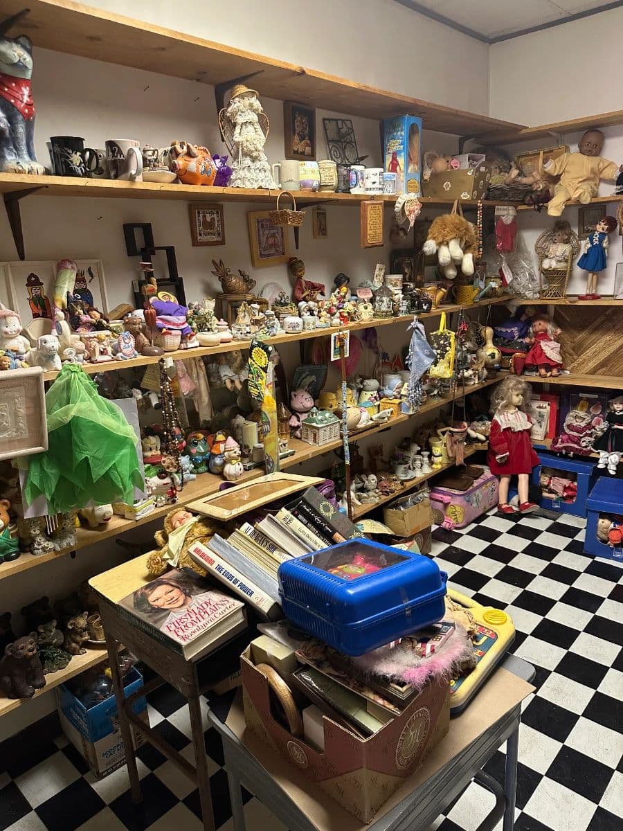 Estate Sale Goddess: Ann's Attic photo 10