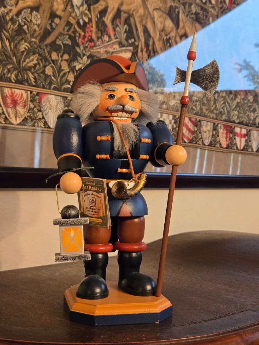 AWESOME St. Robert Estate Sale-VEHICLES, COINS, TIFFANY,  LLADRO, CRYSTAL, HUMMEL, TOOLS, ANTIQUES photo 12