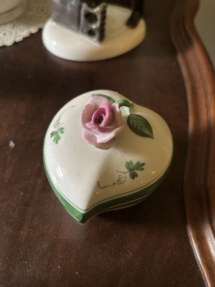 Packed With Collectibles Arlington Estate Sale! (Aug 28-30) photo 9