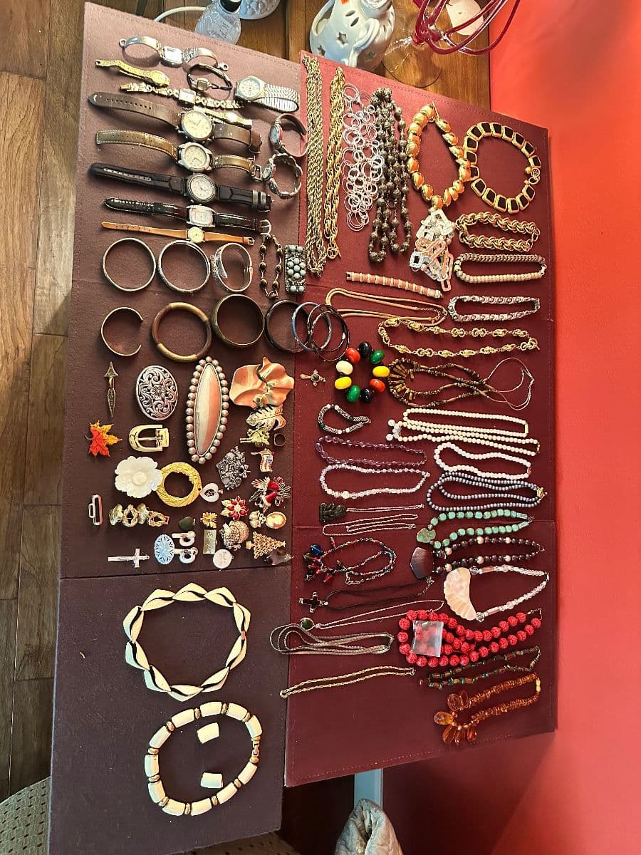 We Didn’t Photograph Everything… The Best Treasures Are Waiting to Be Discovered. photo 1