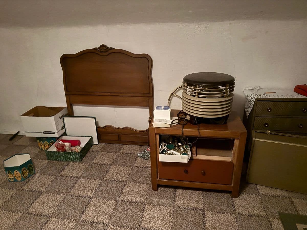 BATES ESTATE SALE – Furniture, Collectibles, & Vintage Home Decor photo 6