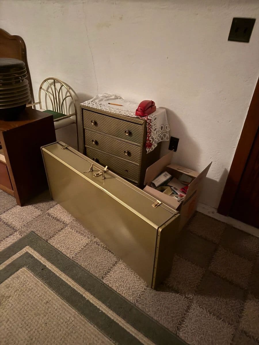 BATES ESTATE SALE – Furniture, Collectibles, & Vintage Home Decor photo 5