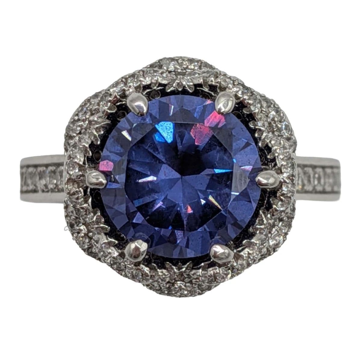 Golden Touch: Vintage Jewelry Finds - 8/22 @ 11AM ET photo 1