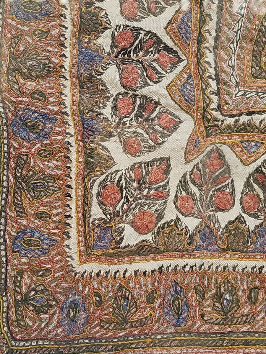 Blue Moon 'Persian Nest' Estate Sale photo 4