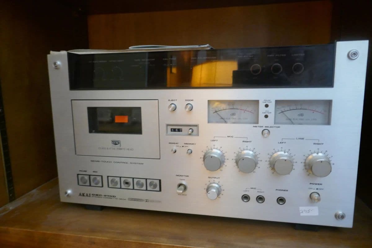 FUN Memorial Area Estate Sale Fossils, Fishing, High End Electronics and MUCH MORE! photo 9