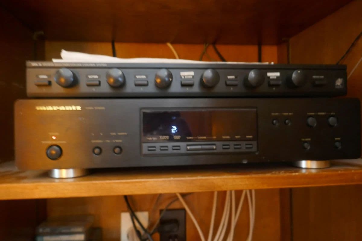 FUN Memorial Area Estate Sale Fossils, Fishing, High End Electronics and MUCH MORE! photo 5