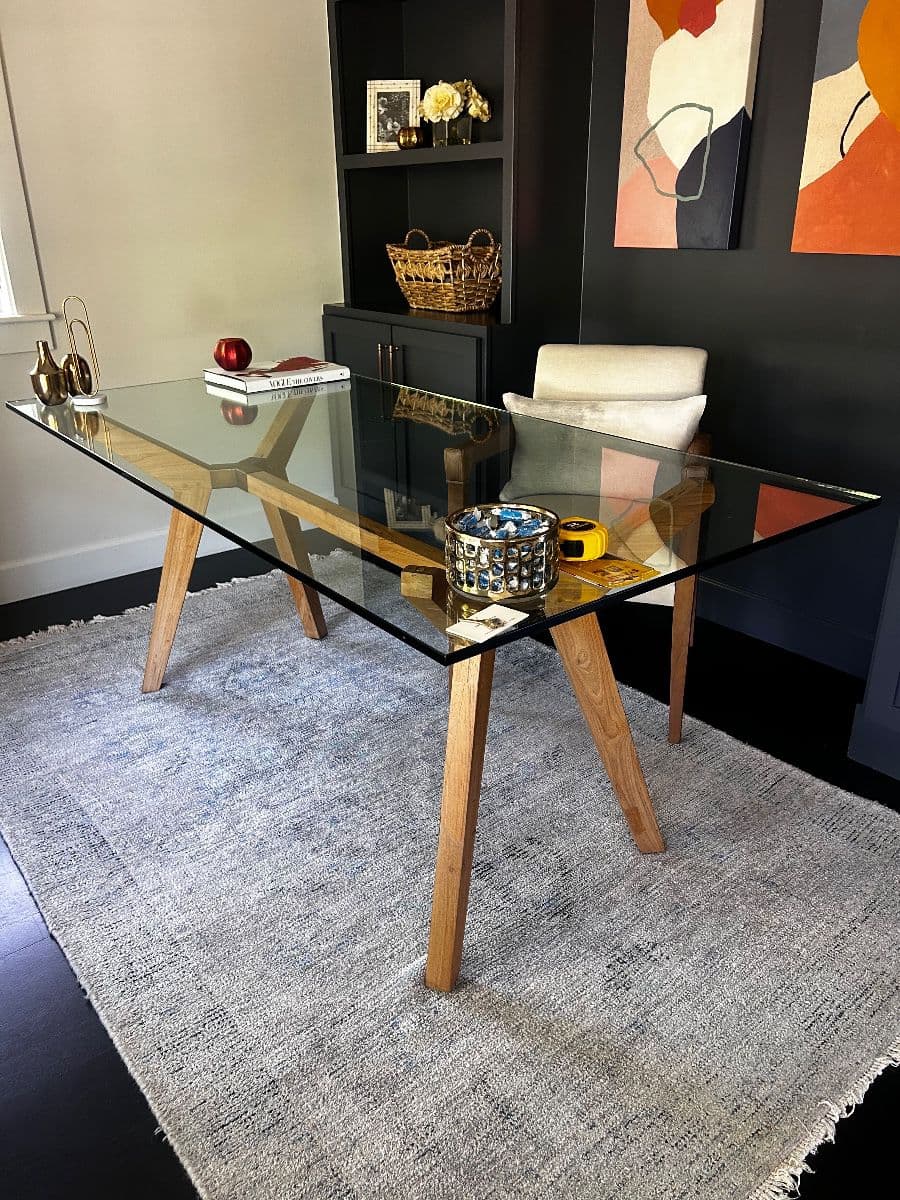 PERFECTLY APPOINTED WASH PARK ESTATE SALE photo 4