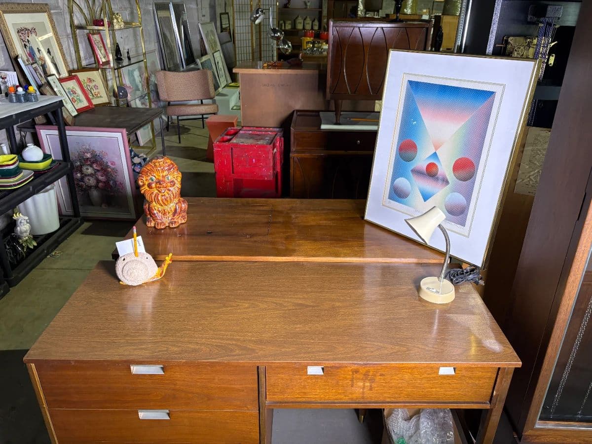Remarkable 2-Part Vintage Auction by Scoops in Philadelphia - Furniture, Art, Home Goods and More! photo 11