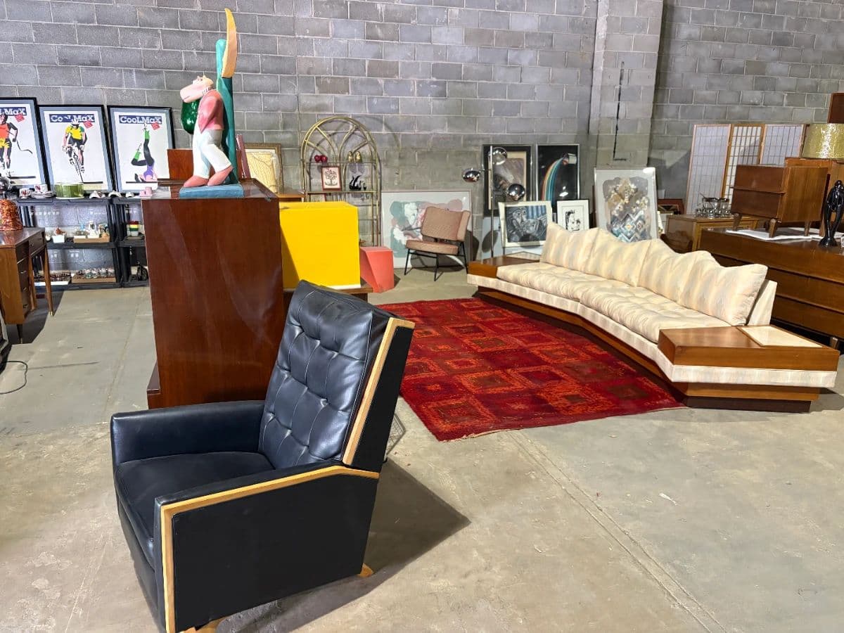 Remarkable 2-Part Vintage Auction by Scoops in Philadelphia - Furniture, Art, Home Goods and More! photo 7