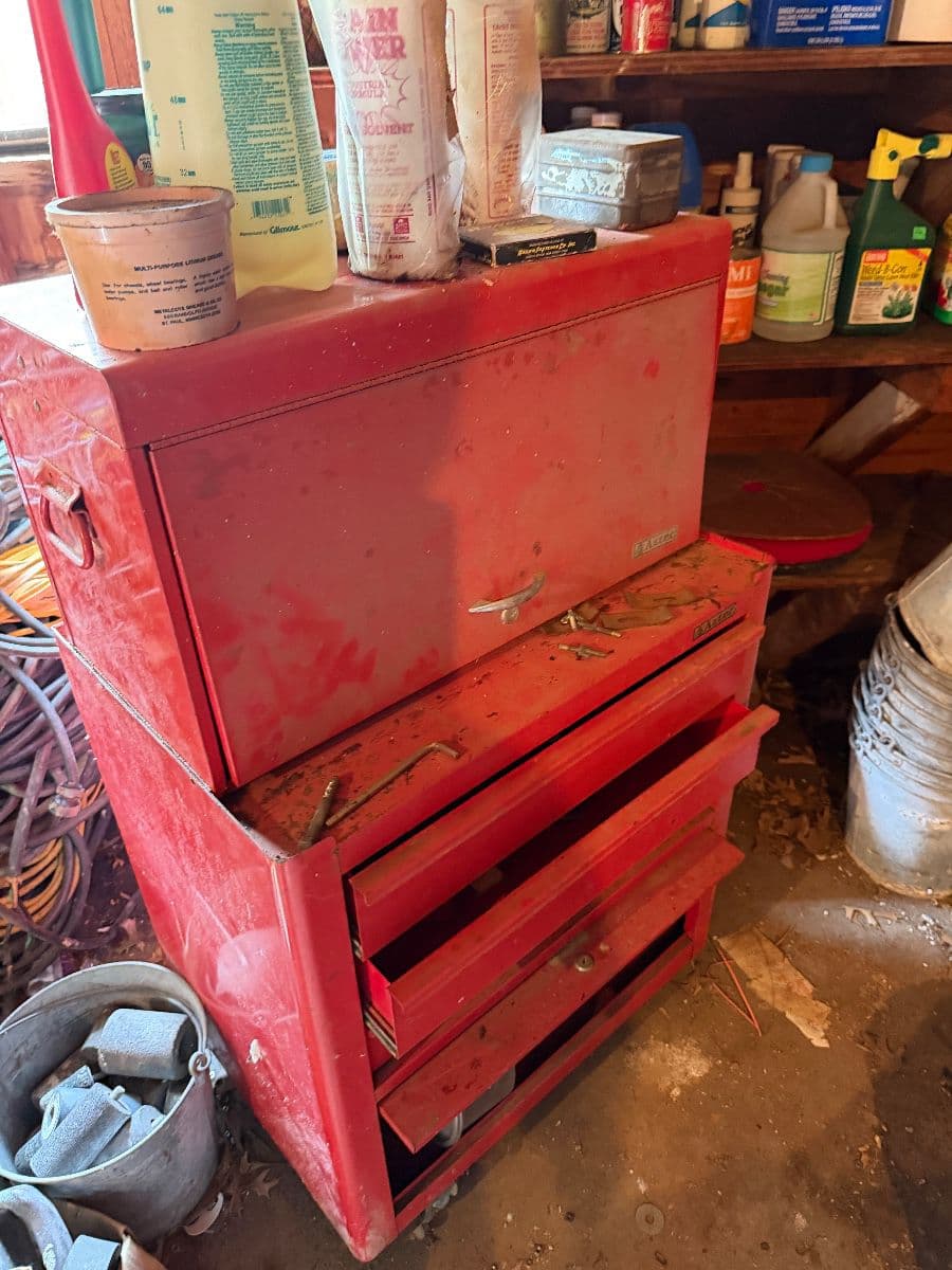 Lets Make A Deal - Ham Lake Sale - Contractor’s Cache Estate Sale — Tools, Antiques & More photo 8