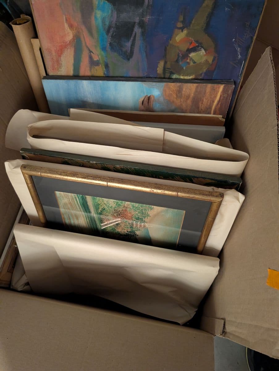 Vintage 1960s Hong Kong Diplomat's Wife Estate Sale - First Time Available For Sale photo 12