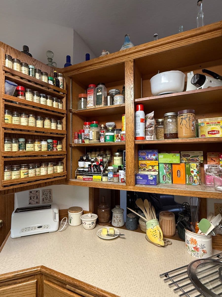 The Rusty Trunk LLC opens to "4-Generations" Estate Sale photo 9