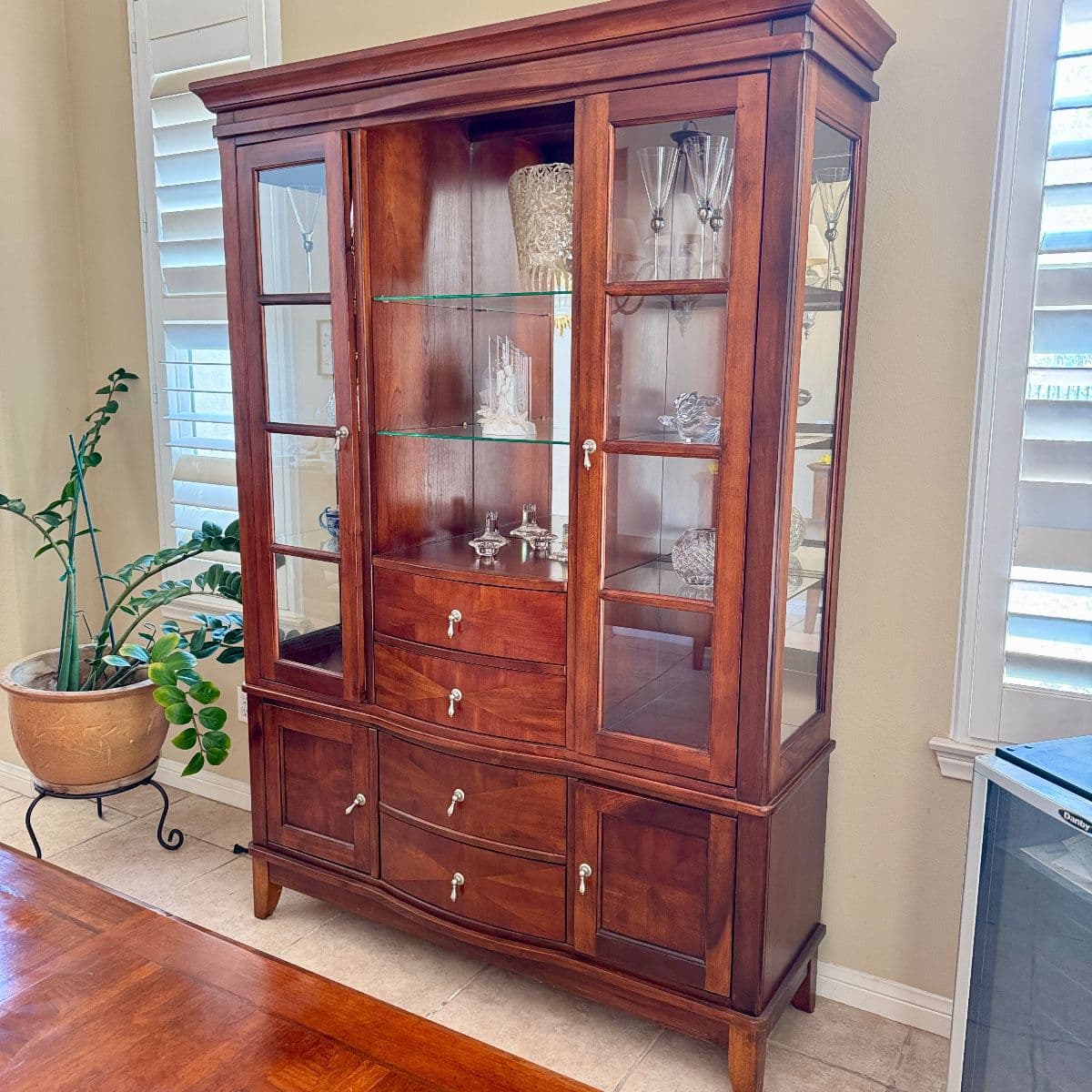 SCRIPPS RANCH Estate Sale ~Collectibles, Art, Furniture, Audio, Toys, Plants... photo 5