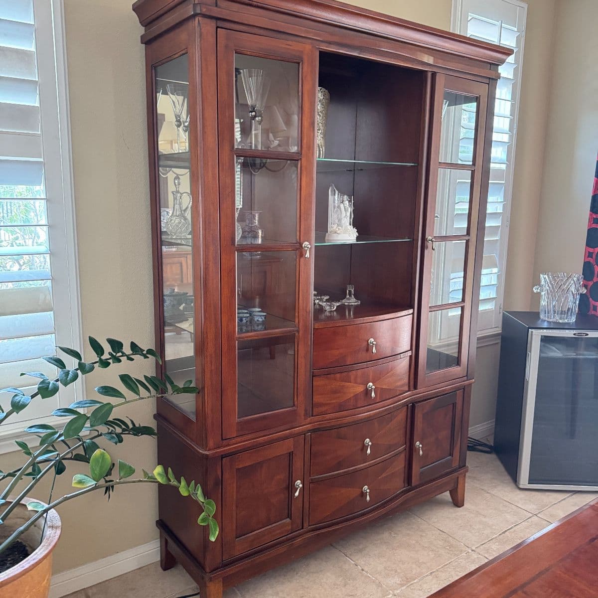 SCRIPPS RANCH Estate Sale ~Collectibles, Art, Furniture, Audio, Toys, Plants... photo 6