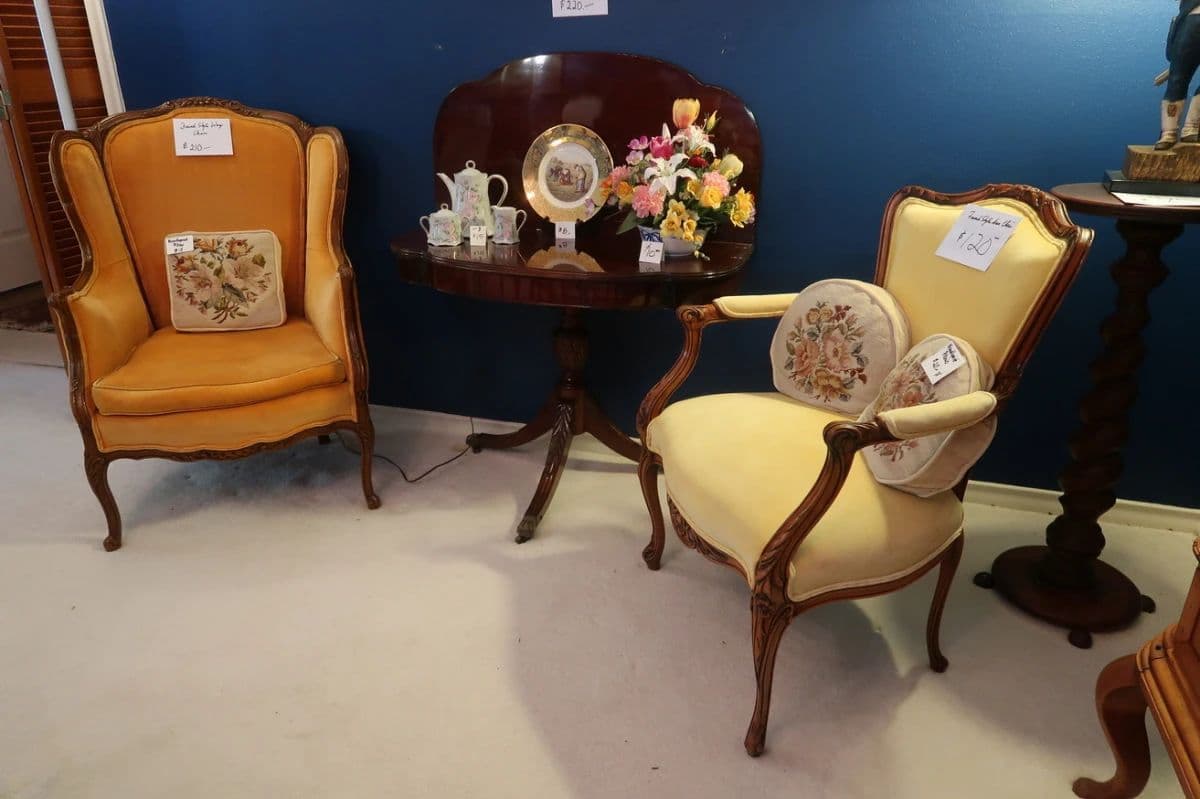 ELS Estate Sales ... Home of Two Antique Dealers photo 5