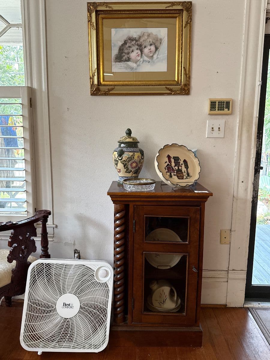 HISTORIC Woodland Heights Estate Sale VINTAGE OASIS photo 12