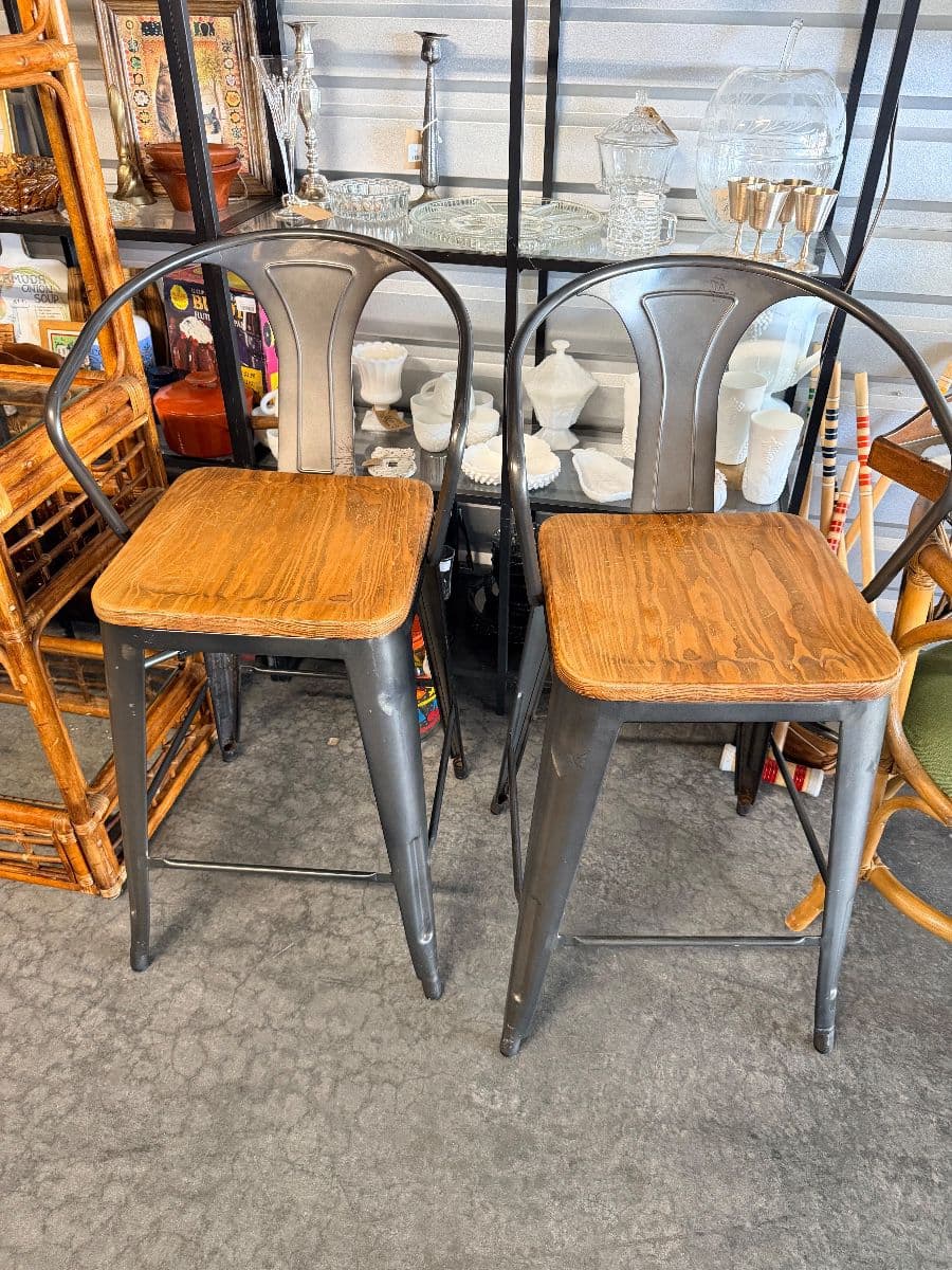 Vintage Rose Merchants Warehouse Sale – Memorial/Energy Corridor photo 4