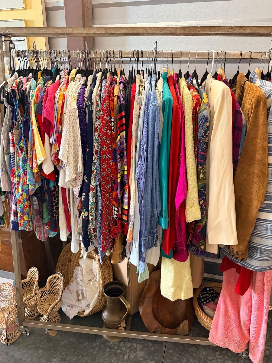 Vintage Rose Merchants Warehouse Sale – Memorial/Energy Corridor photo 11