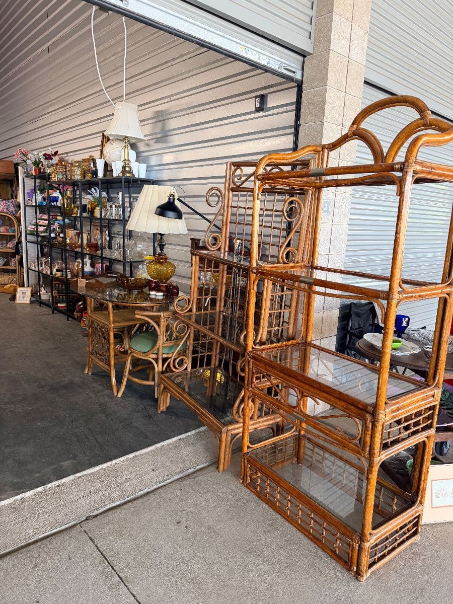 Vintage Rose Merchants Warehouse Sale – Memorial/Energy Corridor photo 5