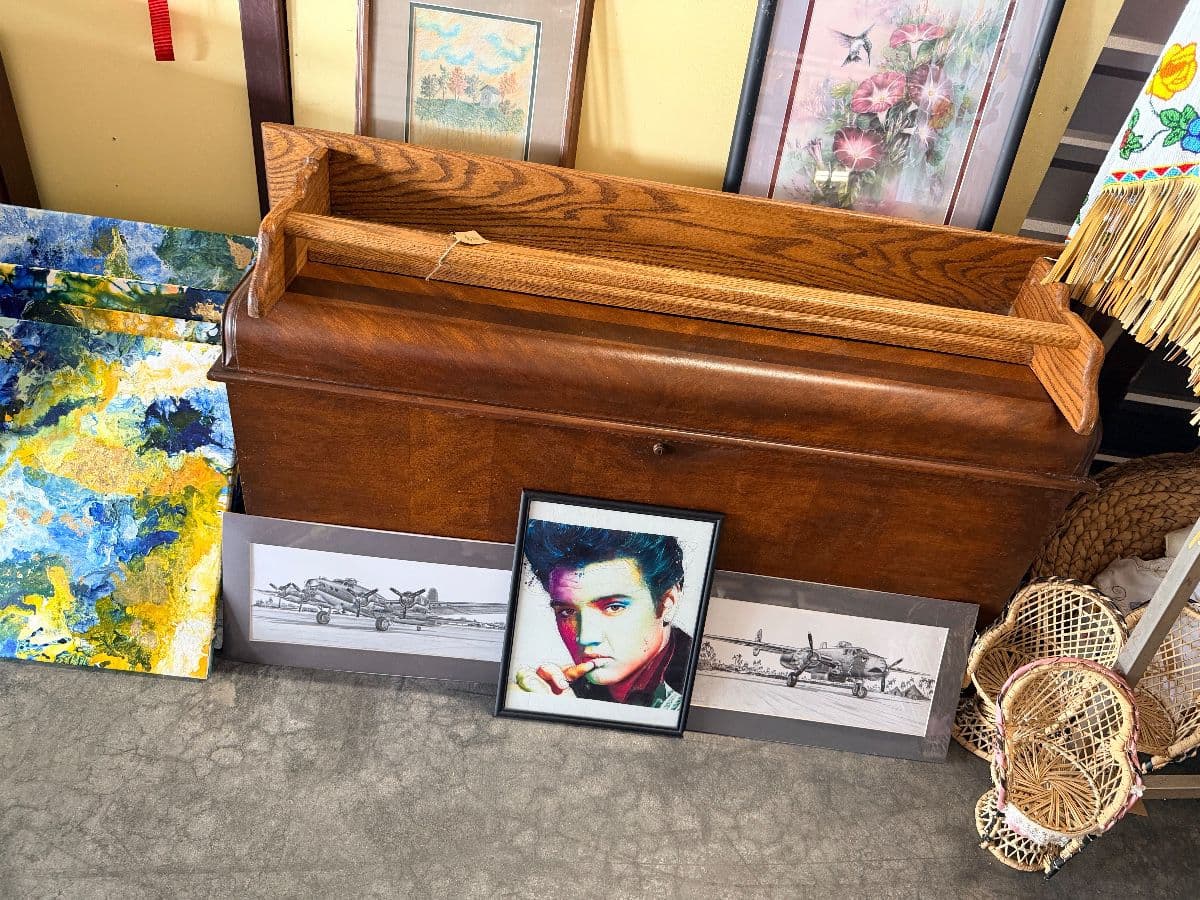 Vintage Rose Merchants Warehouse Sale – Memorial/Energy Corridor photo 7