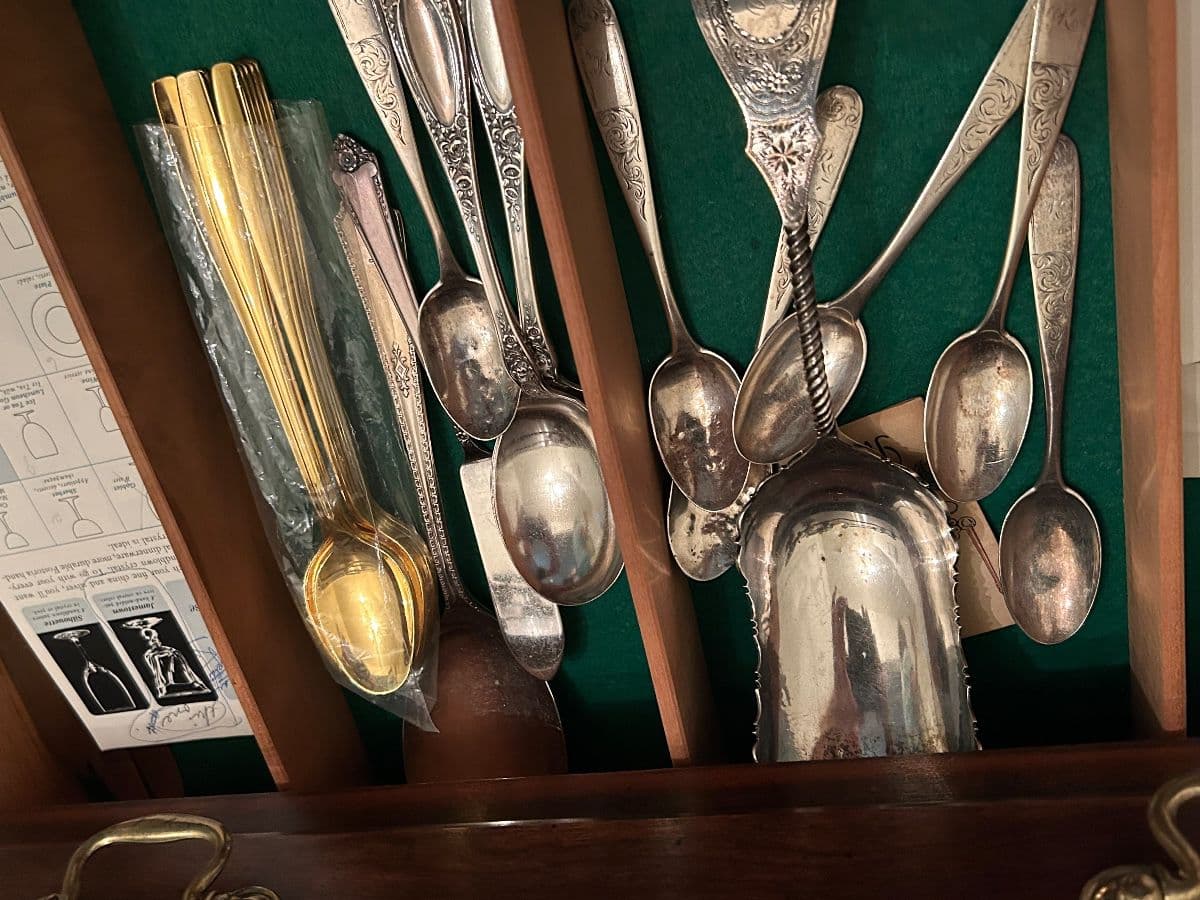 Lake Highlands - Asian Art, Vintage Handbags, Sterling Flatware, and more photo 8