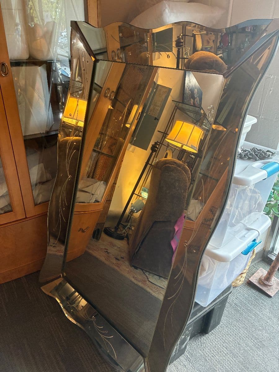 Over 800 Items And Definitely Something You'll Love! photo 11