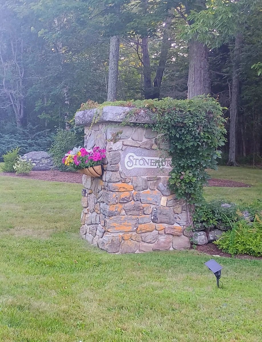 Former Farnsworth Art Museum Curator's Whole House Sale photo 1