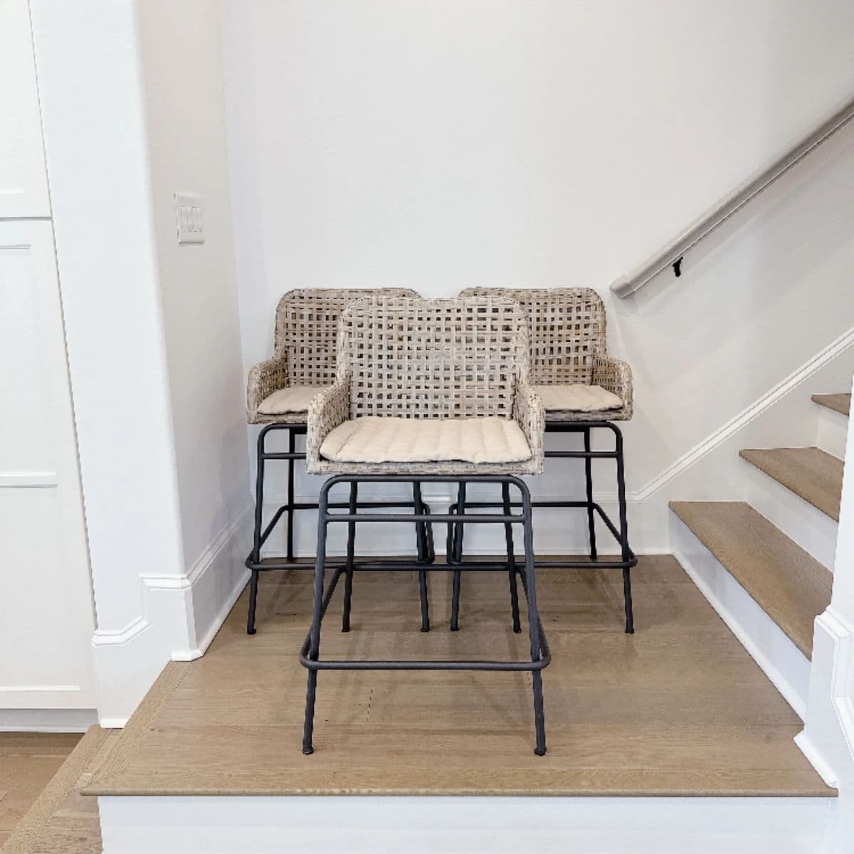 PURE & SIMPLE ESTATE SALE - Charlotte, NC - UNDERSTATED CLASSIC CHIC FURNITURE, HOME DECOR, & MORE! photo 10