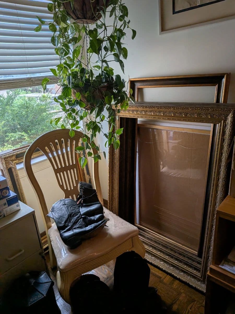 Houston Indoor Estate Sale by Mercader Estate Dealer photo 11