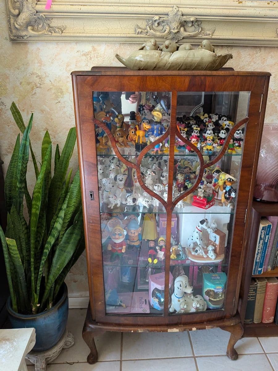 Houston Indoor Estate Sale by Mercader Estate Dealer photo 4